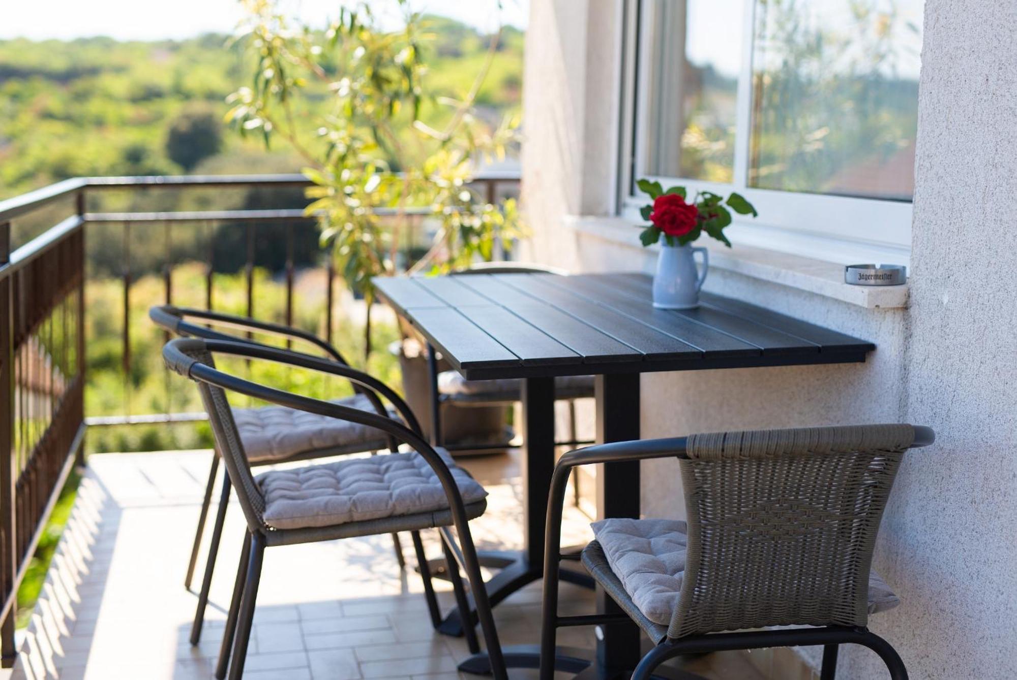 Apartment Lela Đảo Krk Ngoại thất bức ảnh